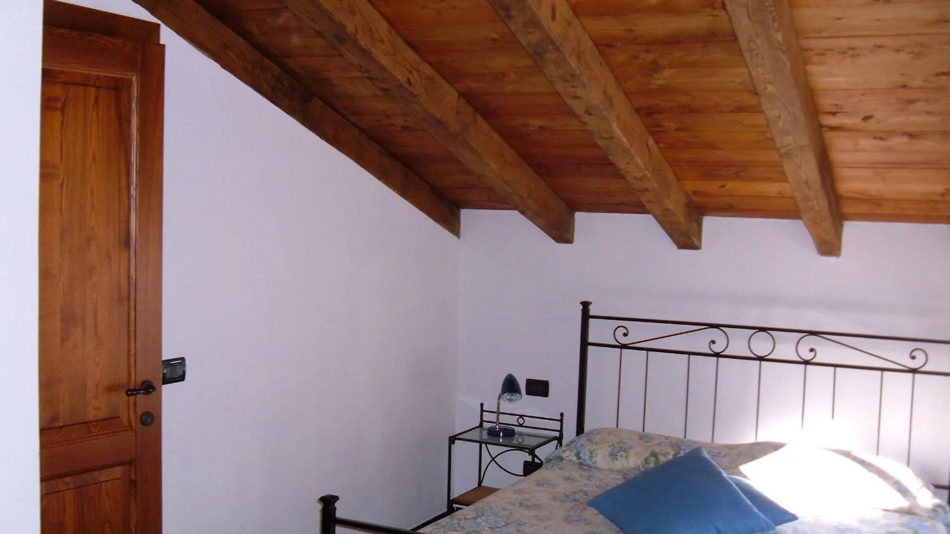 La Meridiana Casale Pignone Bed & Breakfast